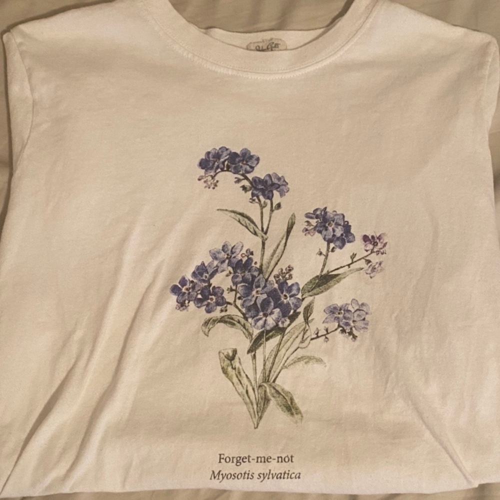 Brandy Melville forget me not tee